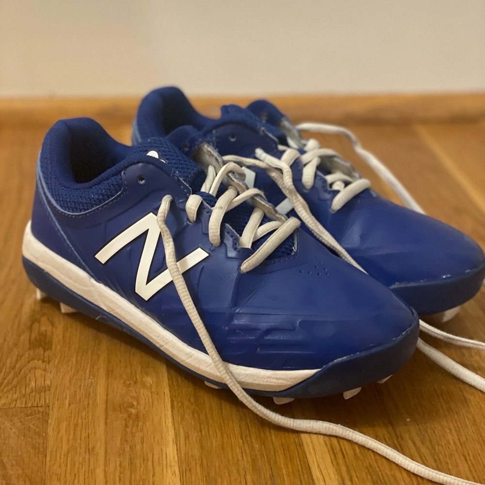 New Balance Football cleats blue size 1.5 youth